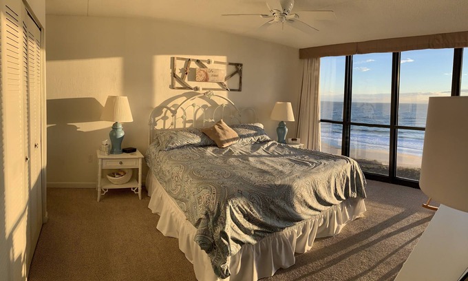 North Ocean City Condo | ALL OPEN DATES DISCOUNTED 10%! Oceanfront Paradise 7th Floor: Linens included!