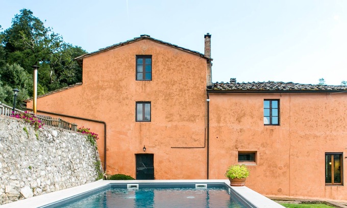 Simignano Villa | ALL PROPERTY 7BR - Charming Tuscan Villa with pool, hot tub, A/C,Siena 15 km