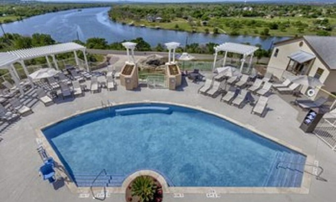 Marble Falls Resort | All the comforts of home!