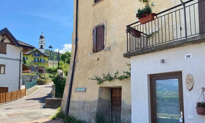 Scurelle Apartment | Alla Pieve, room with a view of Lake Caldonazzo