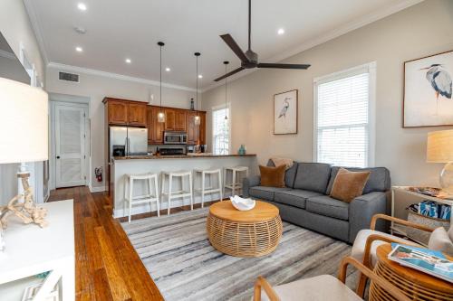 Old Town House | Alligator Reef Light Suite