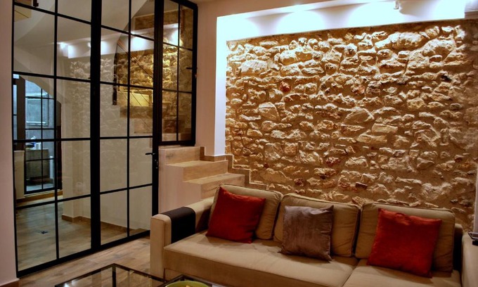 Athens Villa | AllStar Boutique House in DownTown, direct connection with airport