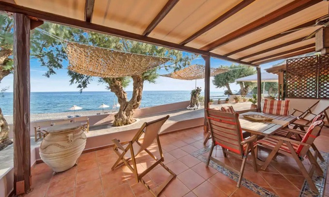 Myrtos House | Almyriki Beach House