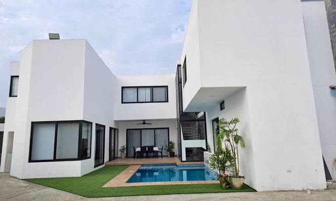 Samborondon House | Alojamiento en Samborondón
