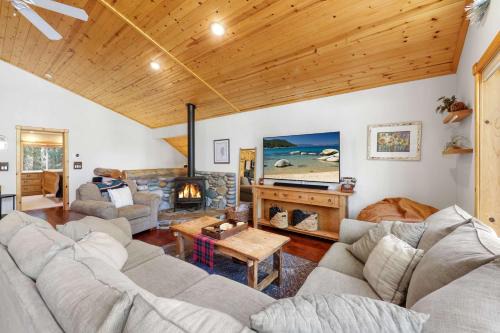 Tahoma House | Alpine Gem Near Homewood Mountain