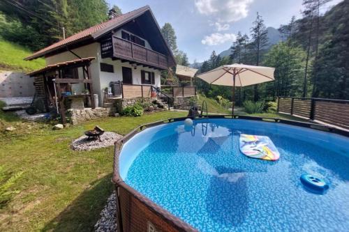 Gorenja Trebusa Apartment | Alpine House Naturalina - Happy Rentals