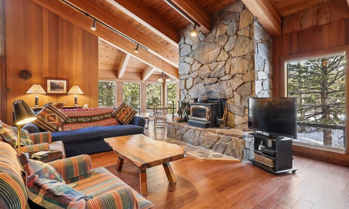 Alpine Meadows House | Alpine Meadows Mineral Springs Getaway