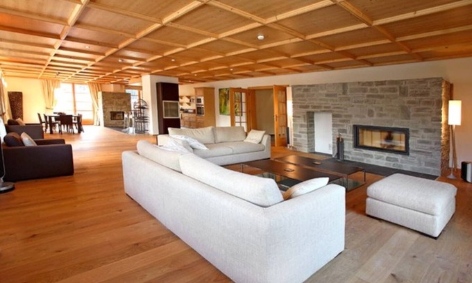 Hinterthal Apartment | Alpine Skiing and Hiking Luxury with Magnificent Mountain and Lake Views 6 beds
