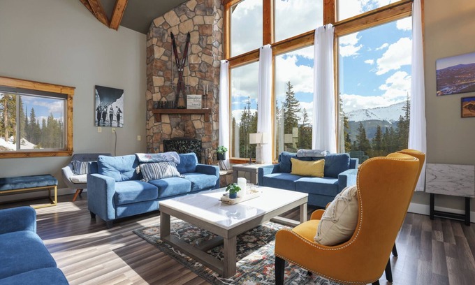 Breckenridge House | Alpine View Lodge: Mountain Views, Hot Tub, Dog Friendly
