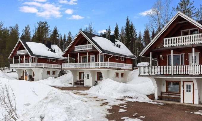 Kehys-Kainuu House | Alppikylä 4b Paritalo by Interhome