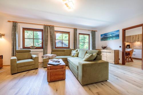 Schmolz Apartment | Alpspitzstubn - Ihr Wohlfühlort mit Bergpanorama