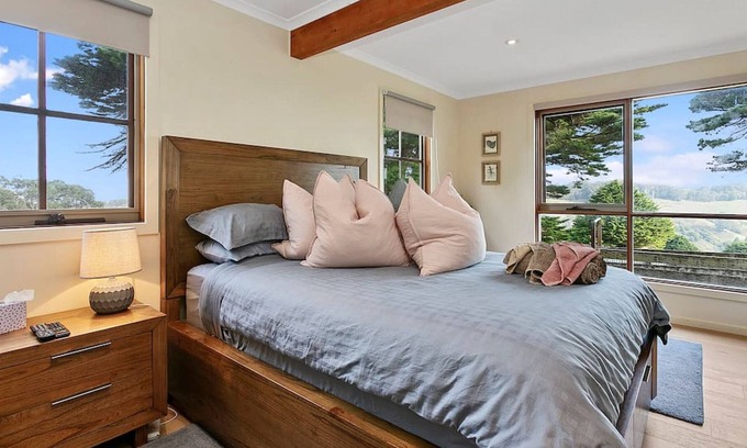Apollo Bay Apartment | ALYESKA ORGANIC FARM STUDIO - couples retreat