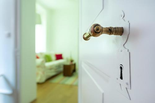 Altstadt Apartment | Am Puls der größten Stadt am See