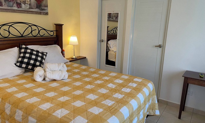 Hato Tejas Apartment | Amanecer, near SJU, Beach, equipped, WI-FI, 2TV4K