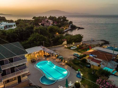 Amoudi Apartment | Amarylis Beachfront Studios
