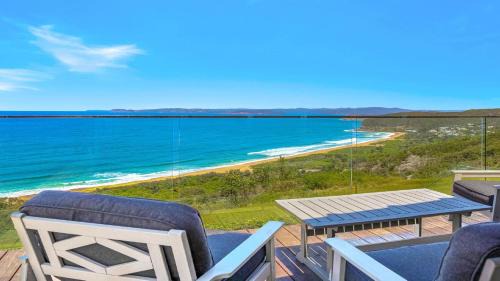Killcare Heights House | 'Amazing 180 Degree Views' by Accom Holidays