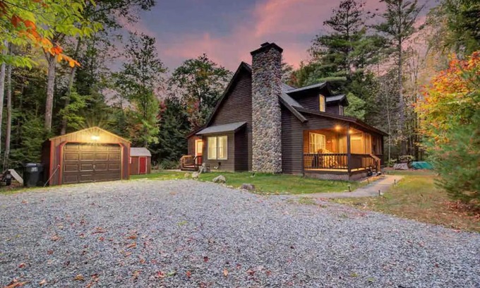 Diamond Point House | Amazing Acorn