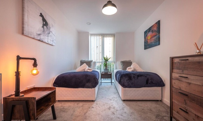 Reading Apartment | AMAZING Apt perfect for Business/Work
