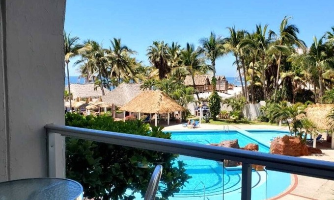 Quintas del Mar Apartment | Amazing Beach Front 105 Condo