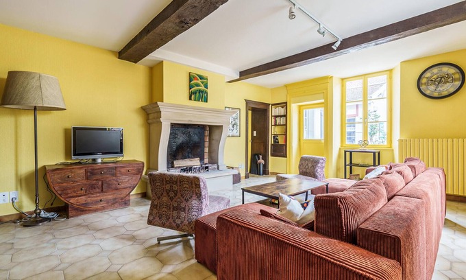 Dommartin-le-Saint-Pere House | Amazing home in Dommartin-le-Saint-Pèr