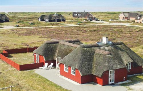 Blavand Strand House | Amazing Home In Blåvand With Wifi