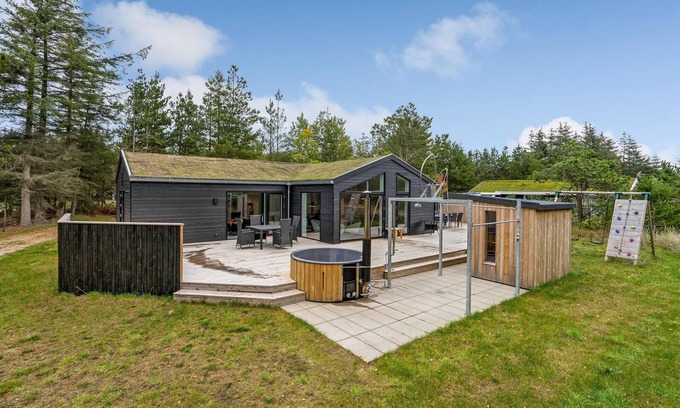 Blokhus House | Amazing home in Blokhus with sauna