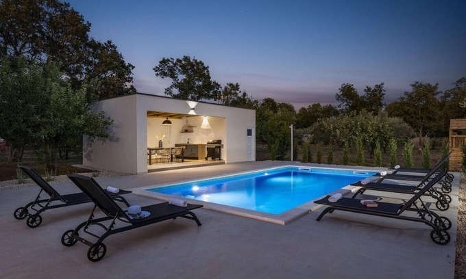 Brisevo House | Amazing home in Brisevo