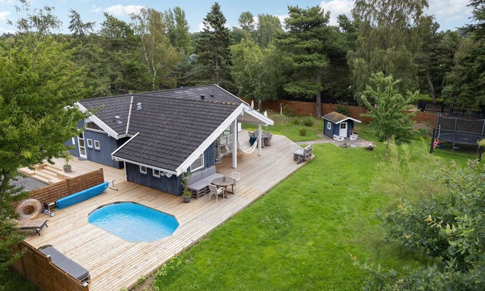 Ordrup House | Amazing home in Fårevejle with sauna