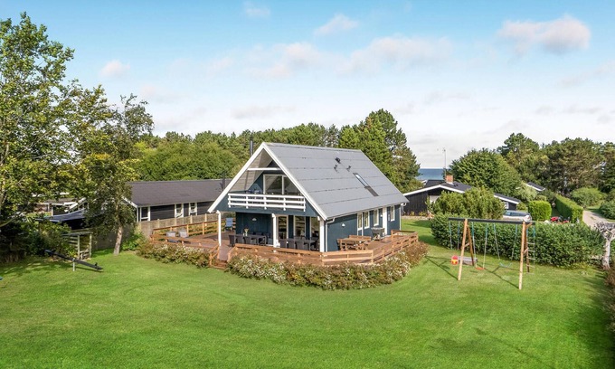 Bønnerup Strand House | Amazing home in Glesborg with sauna