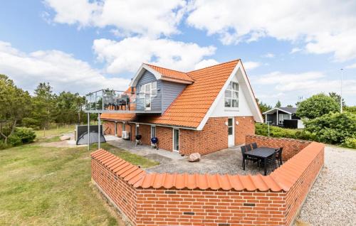 Fjellerup Strand House | Amazing Home In Glesborg With Sauna