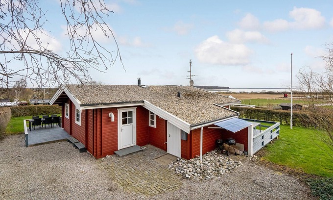 Vikær Strand House | Amazing home in Haderslev with WiFi