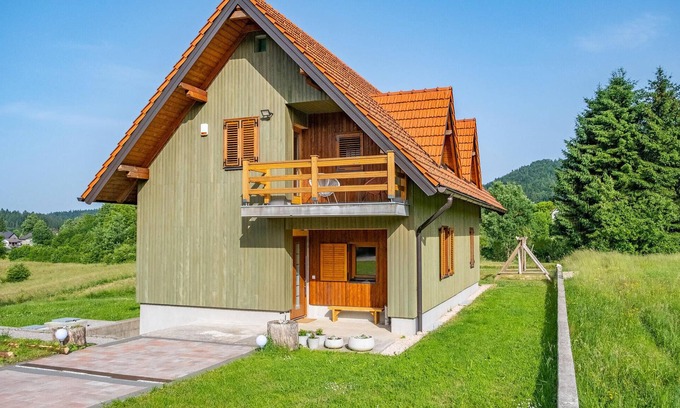 Jasenak House | Amazing home in Jasenak with WiFi