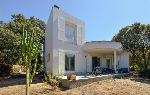 Pigna House | Amazing Home In Pigna With Kitchen