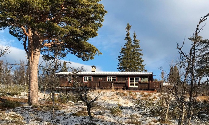 Al Municipality House | Amazing home in Tunhovd with sauna