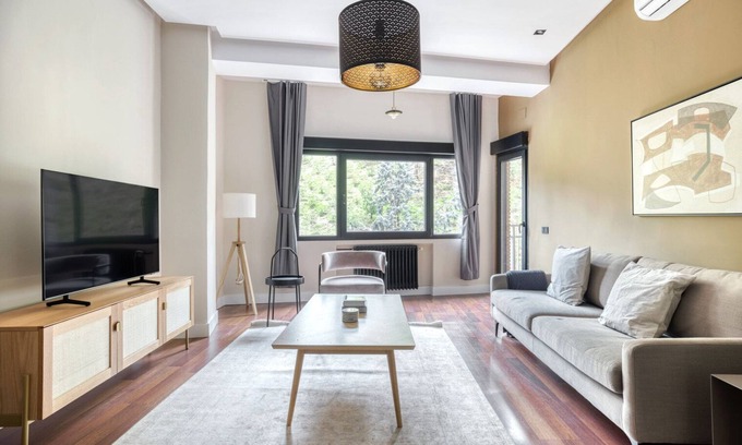 Jeronimos Apartment | Amazing Jerónimos 3BR, in the best area of Madrid, by Blueground