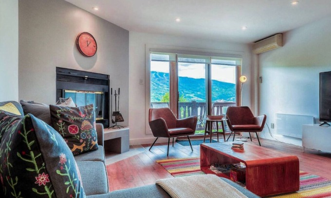 Mont-Tremblant Condo | Amazing Lake/Mountain View 5min to Tremblant(464)