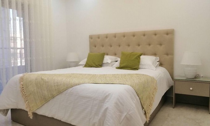 Al Abdali Apartment | Amazing one Bedroom Apartment in Amman,Elwebdah 1