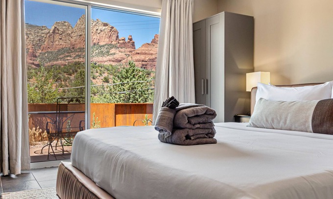 Uptown Sedona Apartment | Amazing Patio Views, Walk to Uptown Shops, Hammock and Firepit!