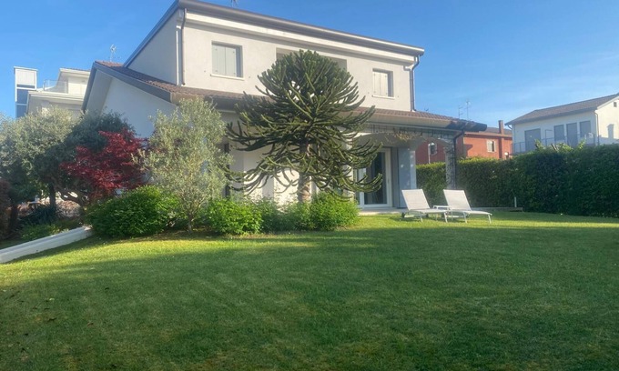 Caorle Villa | Amazing Private Villa next to the beach
