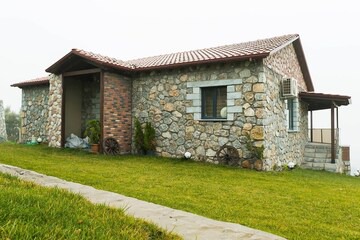 Orhangazi Apartment | Amazing Stone House with Fireplace and Private Pool Surrounded with Nature in Iz
