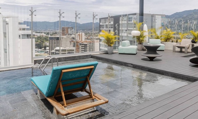 Rohrmoser Apartment | Amazing views at Skygarden Nunciatura