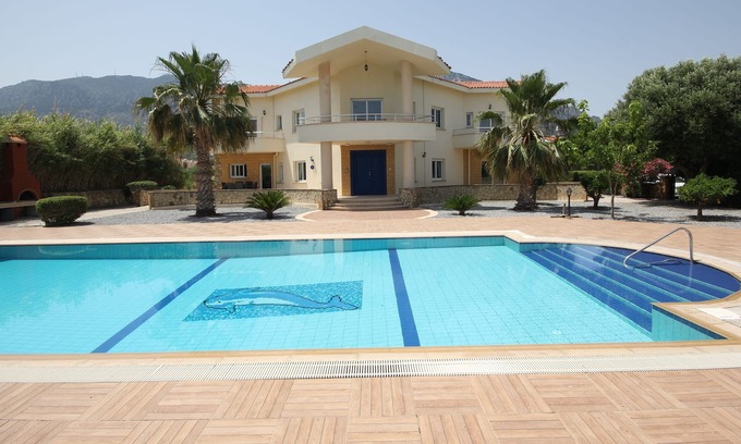 Kyrenia District Villa | Amber Heights Luxury 4 Bed villa with sea views and large pool