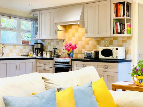 Hickstead House | Amber Lodge Hickstead-A