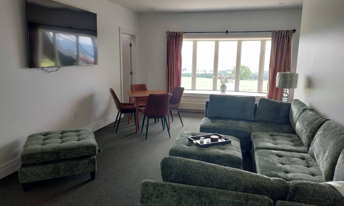 Hector House | Amber Suite: Two Bedrooms w/Lake View