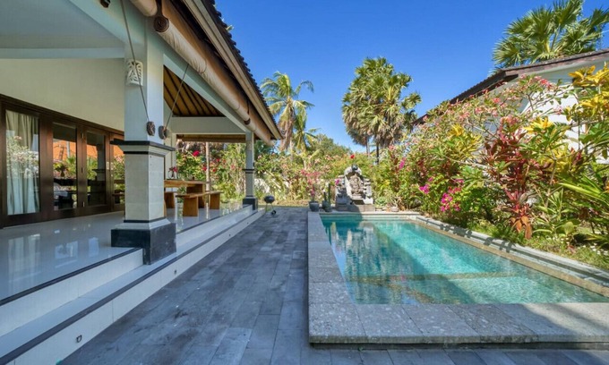 Abang House | Amed 2BR Private Pool Villa