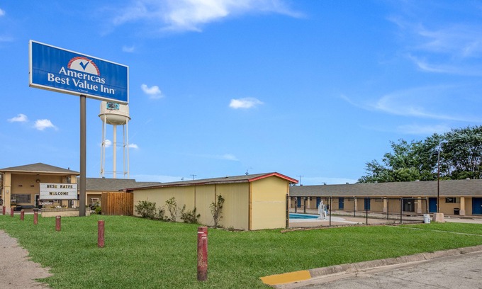 Giddings Hotel | Americas Best Value Inn Giddings