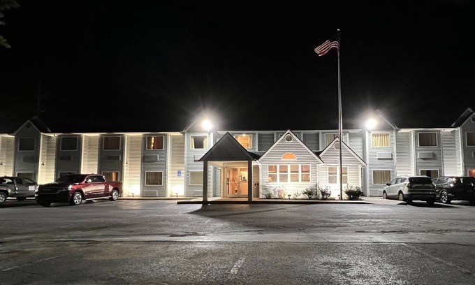 Ada Hotel | Americas Best Value Inn & Suites Ada