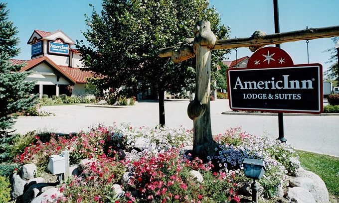 Oswego Hotel | AmericInn by Wyndham Oswego