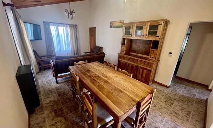 El Calafate Apartment | Amplia casa en pleno centro con estacionamiento