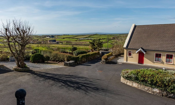 Doolin Cottage | An atlantic view cottages that sleeps 6 guests in 3 bedrooms